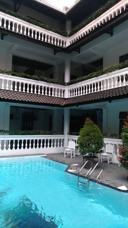 Bladok Hotel & Restaurant Jogjakarta Buitenkant foto